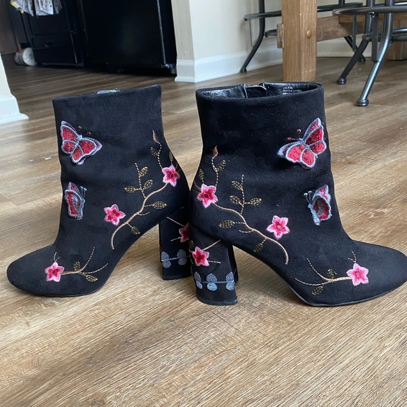 Nanette Lepore Butterfly Boots - Picture 4 of 8